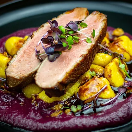 Rosel A Restauracia Nové Zámky