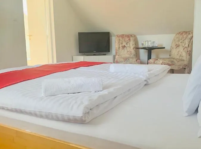 Rosel Penzion A Restauracia Maison d'hôtes Nové Zámky