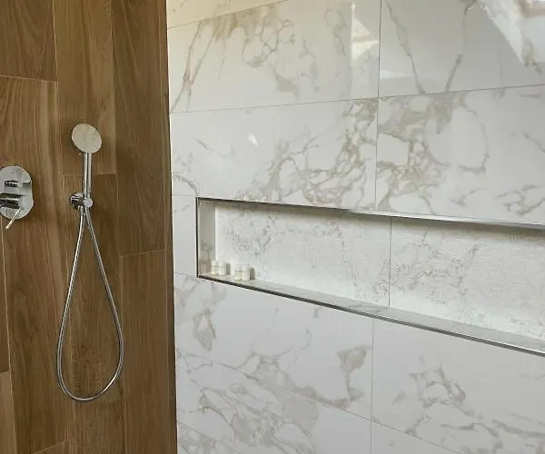 Rosel Penzion A Restauracia 3* Nové Zámky